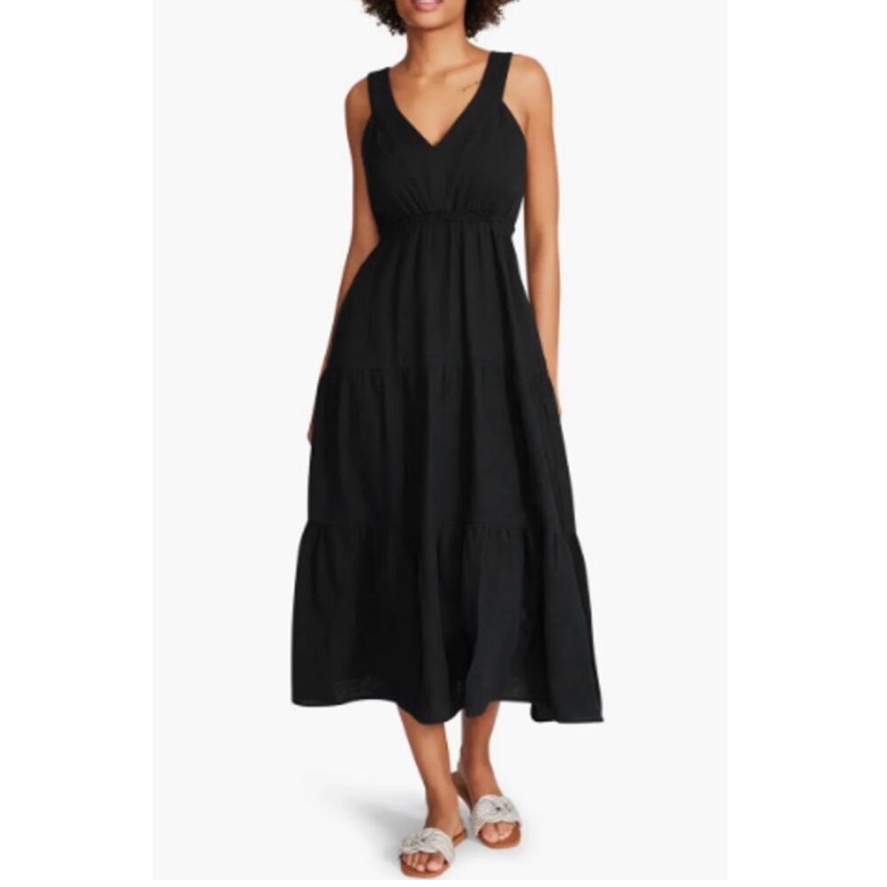 Steve Madden Black V-Neck Tiered Maxi Dress